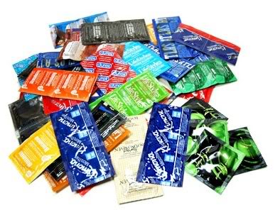 http://menssexualhealthinfo.files.wordpress.com/2011/11/condoms-1.jpg